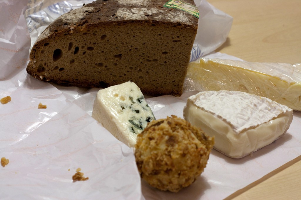 Käse und Brot | Mahlzeit!